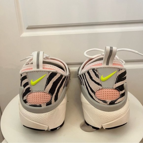 Nike x Olivia Kim Air Footscape sneakers - Picture 9 of 12